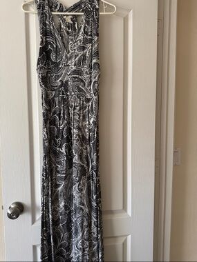 H&M Black and White Paisley Maxi Dress